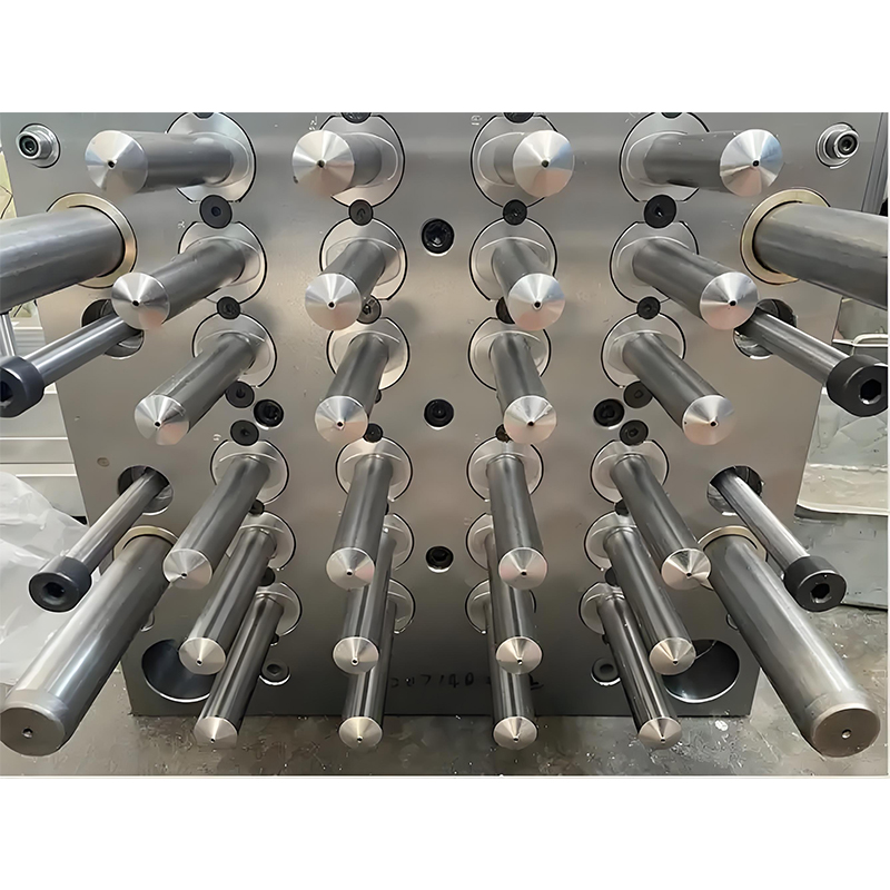 Медицинский шприц